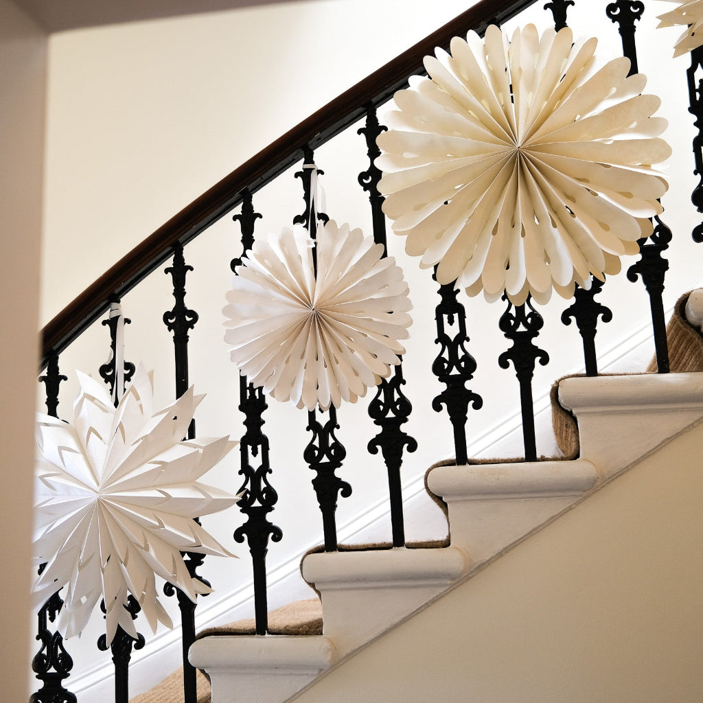 Large Traditional Star