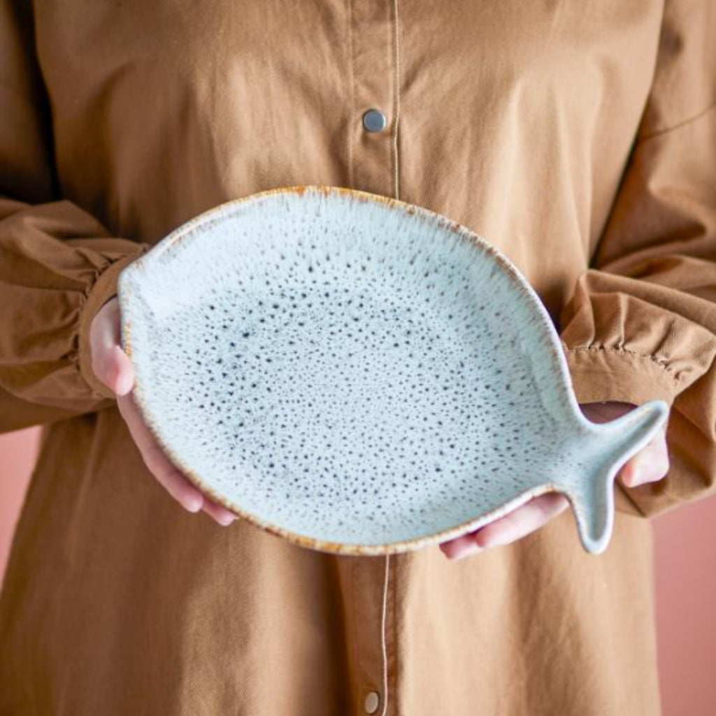 Plate shaped as a fish