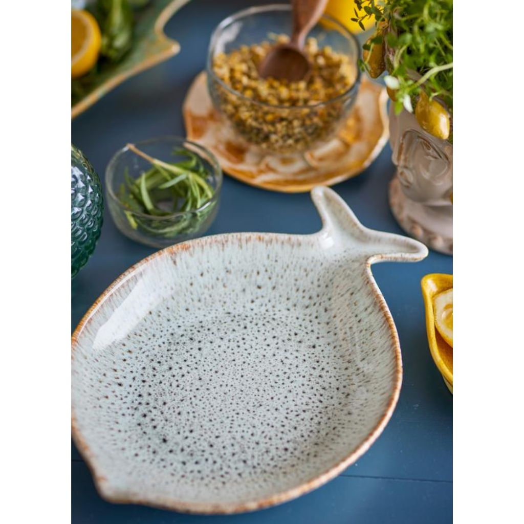 Fleur Plate on a table setting