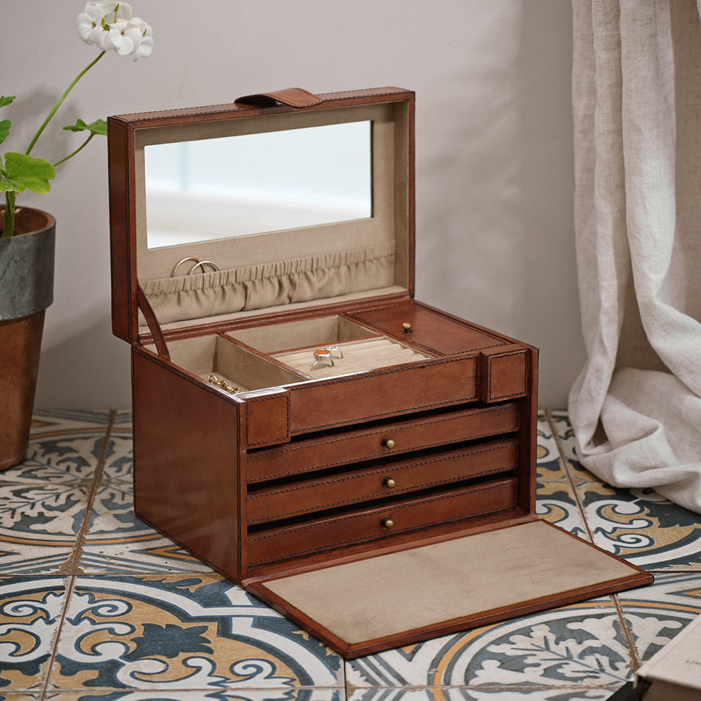 leather jewellery case with internal mirror and drawers
